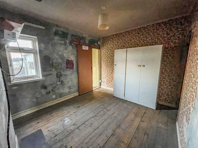 47 Gordon Road, Chatham, Kent, ME4 5LU
 7