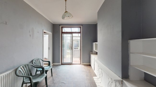 8 Maplethorpe Road, Thornton Heath, Surrey, CR7 7LY  
 2