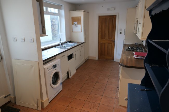 35 Dalmeny Road, Tufnell Park, London N7 0DY
 4