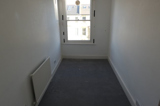 35 Dalmeny Road, Tufnell Park, London N7 0DY
 4