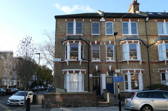 35 Dalmeny Road, Tufnell Park, London N7 0DY
 4