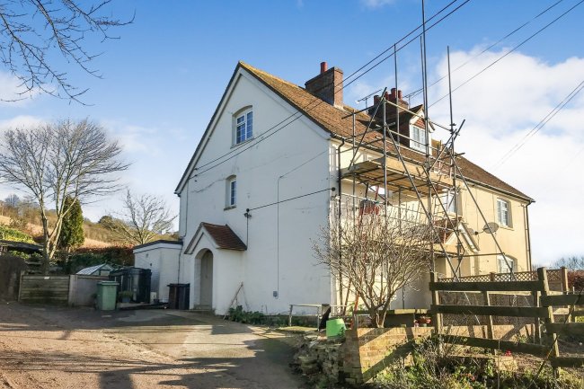 1 Big Allington Farm, The Cottages, Hollingbourne, Maidstone, Kent ME17 1RD
 6