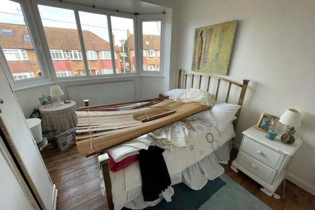 8 Sussex Gardens, Chessington, Surrey, KT9 2PU
 2