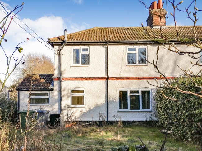 3 Acle Road, Moulton St Mary, Norfolk NR13 3AP 
 6