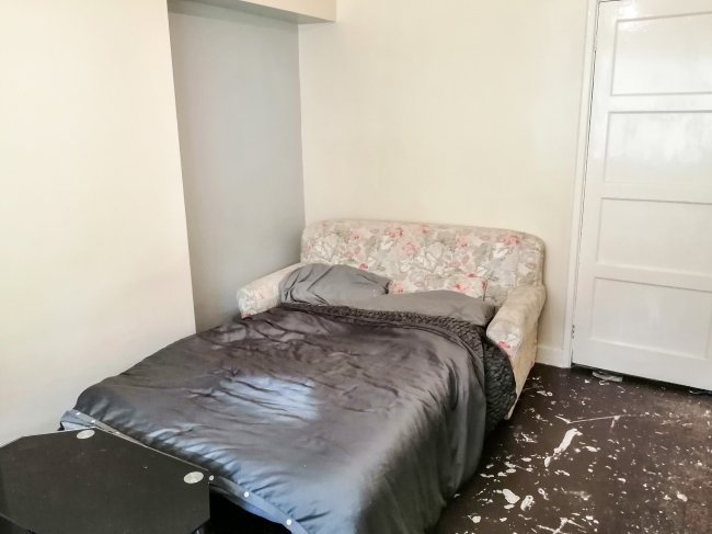 18 Aylsham Road, Tuttington, Aylsham, Norfolk NR11 6TE
 5