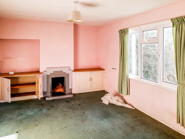 2 Swedish Cottages, Church Lane, Twineham, Haywards Heath, West Sussex RH17 5NR
 4