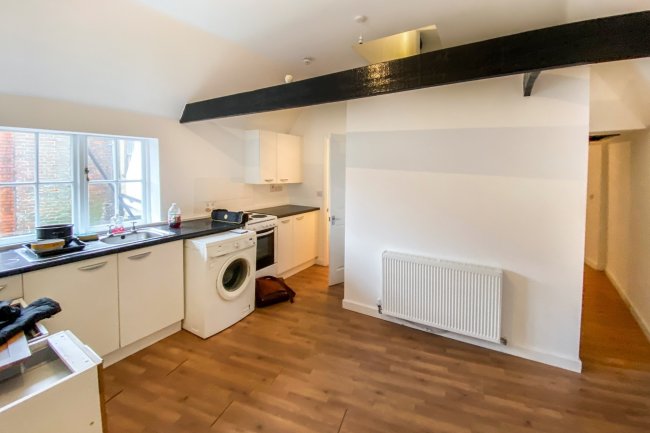 49 Cheap Street, Newbury, Berkshire RG14 5BX 10