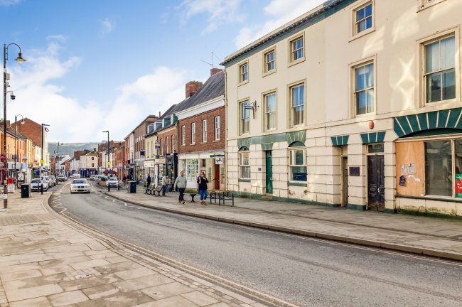 41 Broad Street, Welshpool, Powys, SY21 7RR
 8