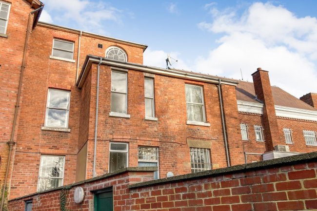 41 Broad Street, Welshpool, Powys, SY21 7RR
 8