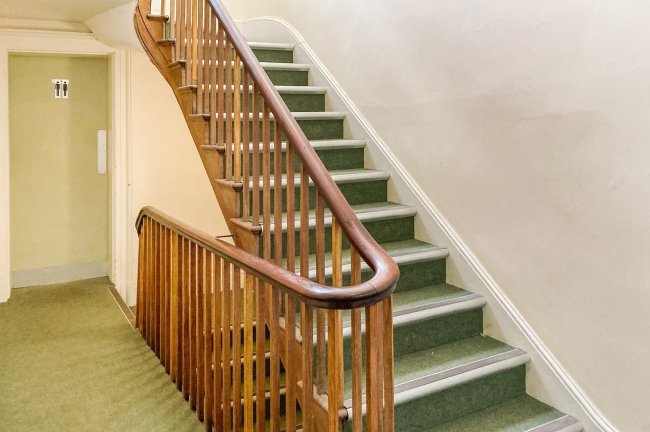 41 Broad Street, Welshpool, Powys, SY21 7RR
 8