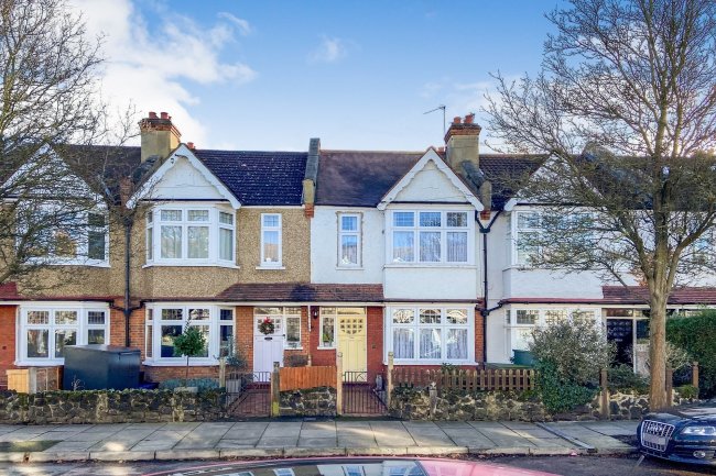 12 Rosslyn Avenue, Barnes, London SW13 0JX
 9