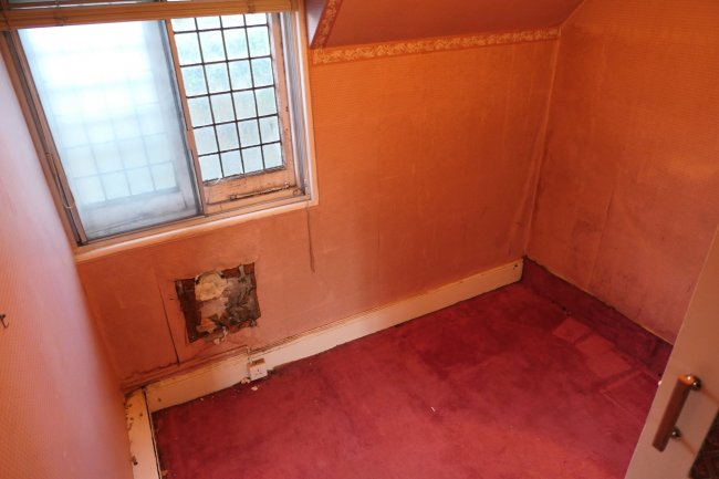 134 Lower Green Road, Esher, Surrey, KT10 8HB
 9