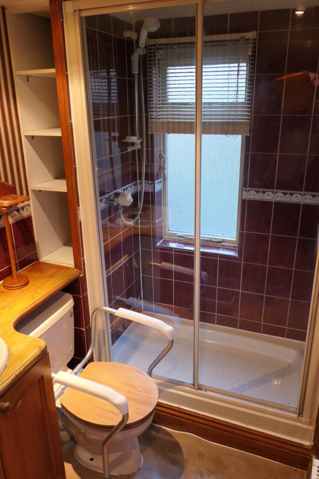 134 Lower Green Road, Esher, Surrey, KT10 8HB
 9