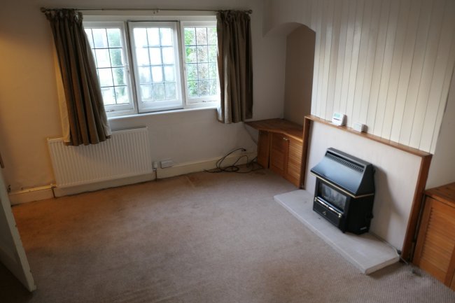 134 Lower Green Road, Esher, Surrey, KT10 8HB
 9