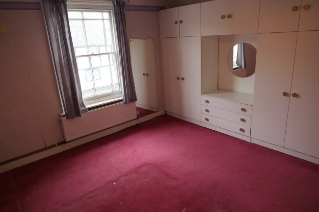 67 Aylesbury End, Beaconsfield (Old Town), Buckinghamshire HP9 1LU
 8