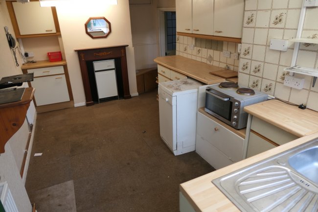 67 Aylesbury End, Beaconsfield (Old Town), Buckinghamshire HP9 1LU
 8