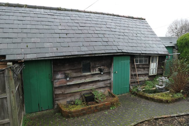 67 Aylesbury End, Beaconsfield (Old Town), Buckinghamshire HP9 1LU
 8