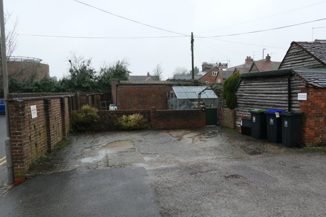 67 Aylesbury End, Beaconsfield (Old Town), Buckinghamshire HP9 1LU
 8