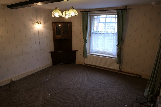 67 Aylesbury End, Beaconsfield (Old Town), Buckinghamshire HP9 1LU
 8