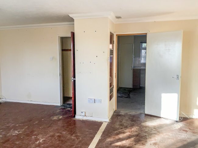 38 Tasmania Close, Popley, Basingstoke, RG24 9PQ
 4