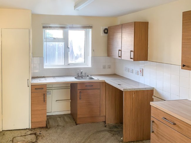 38 Tasmania Close, Popley, Basingstoke, RG24 9PQ
 4