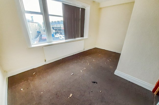 210a Oakworth Road, Keighley, West Yorkshire BD21 1QX
 3