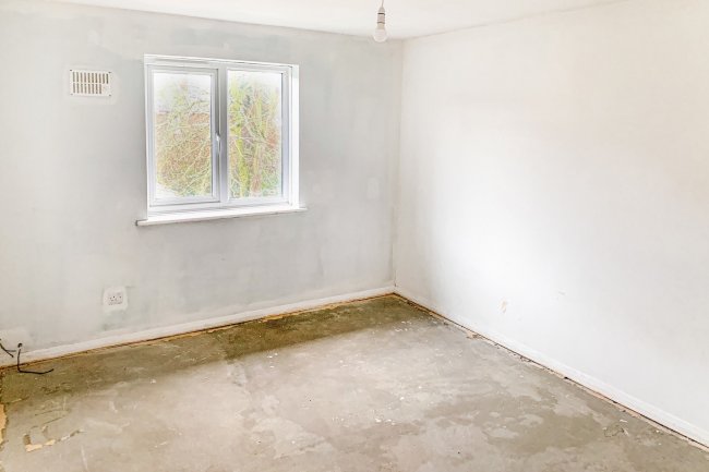 Flat 78, Wentworth Avenue, Slough, Berkshire SL2 2DH
 1