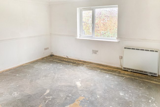 Flat 78, Wentworth Avenue, Slough, Berkshire SL2 2DH
 1