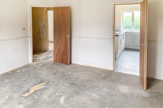 Flat 78, Wentworth Avenue, Slough, Berkshire SL2 2DH
 1