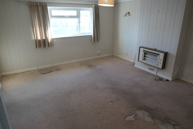 4 Lismore Close, Isleworth, Middlesex TW7 6QX
 5