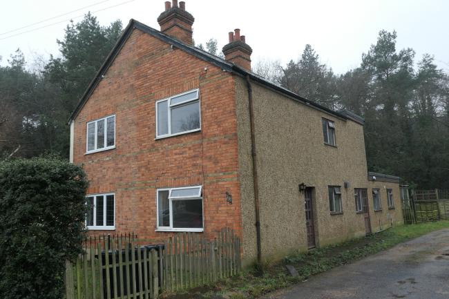 79 Common Lane, New Haw, near Addlestone, Surrey KT15 3LL
 7