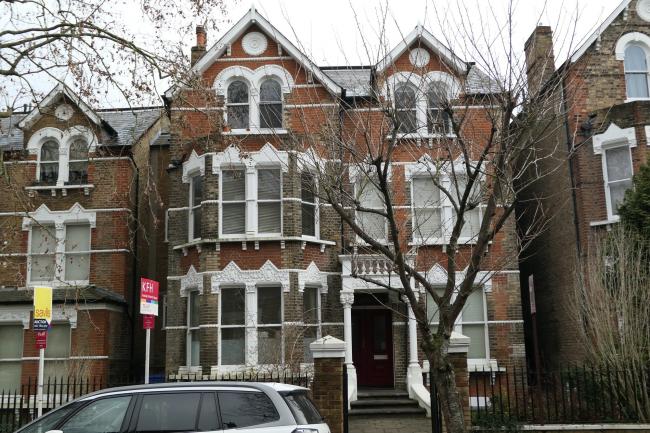 Flat 2, 17 Breakspears Road, Brockley, London SE4 1XW
 8