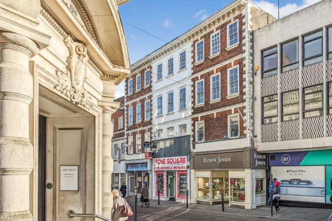 8 Northgate Street, Gloucester, Gloucestershire, GL1 1SE
 6