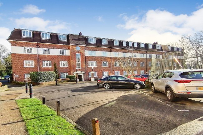 41 Herga Court, Sudbury Hill, Harrow, Middlesex HA1 3RT
 6