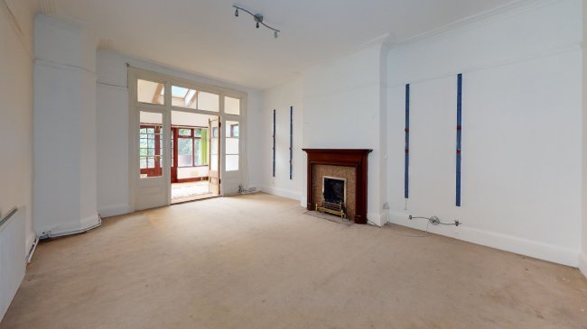 Ground Floor Flat, 41 Woodbourne Avenue, Streatham, London, SW16 1UX
 4