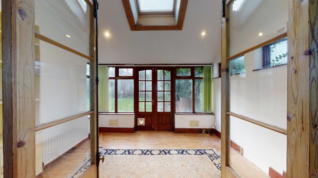 Ground Floor Flat, 41 Woodbourne Avenue, Streatham, London, SW16 1UX
 4