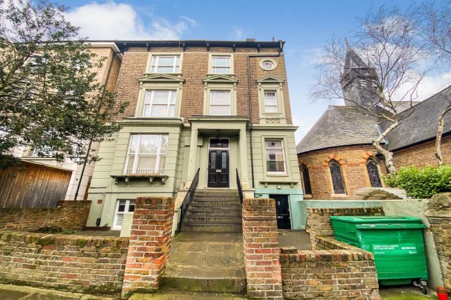 Flat A, 19 Alexandra Road, St John's Wood, London NW8 0DP
 3