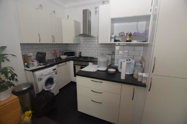 Flat 2 Abergeldie House, Marina, Bexhill-On-Sea, East Sussex TN40 1DD
 2