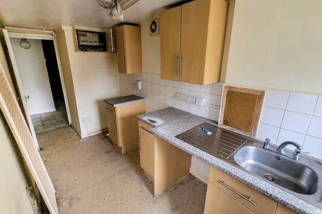 100A Ladbroke Grove, Notting Hill, London W11 1PY 7