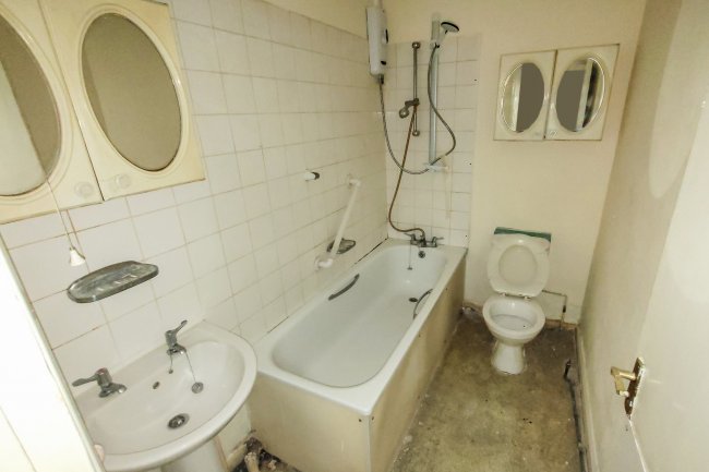 100A Ladbroke Grove, Notting Hill, London W11 1PY 7