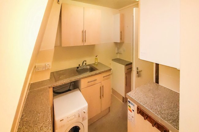 18F Linden Gardens, Bayswater, London W2 4ES 5