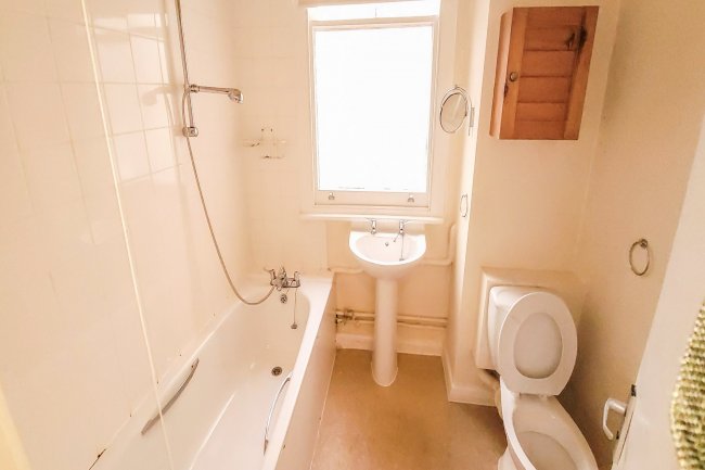 18F Linden Gardens, Bayswater, London W2 4ES 5