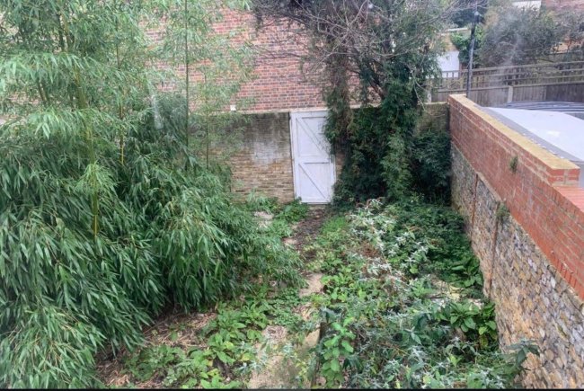 547 Old York Road, Wandsworth, London SW18 1TQ
 2