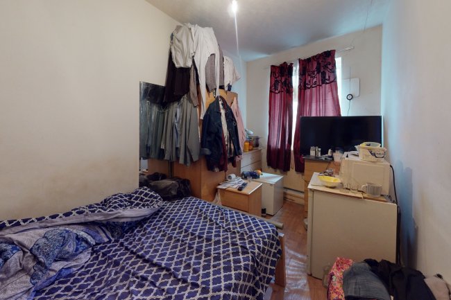 300 Barking Road, London, E13 8HL 1