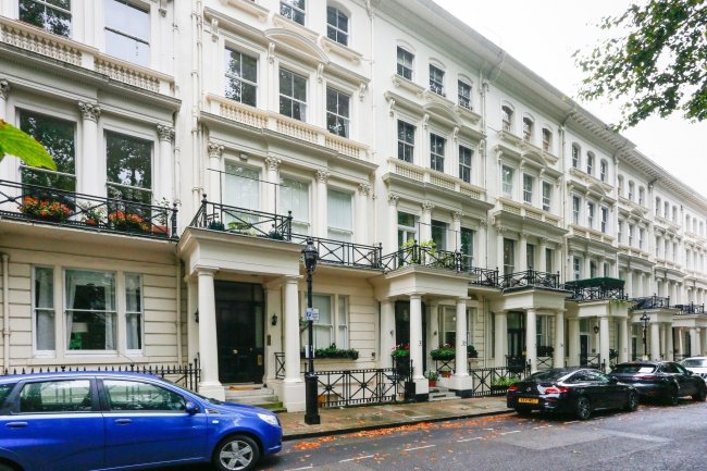 34B, Rutland Gate, London SW7 1PD 3