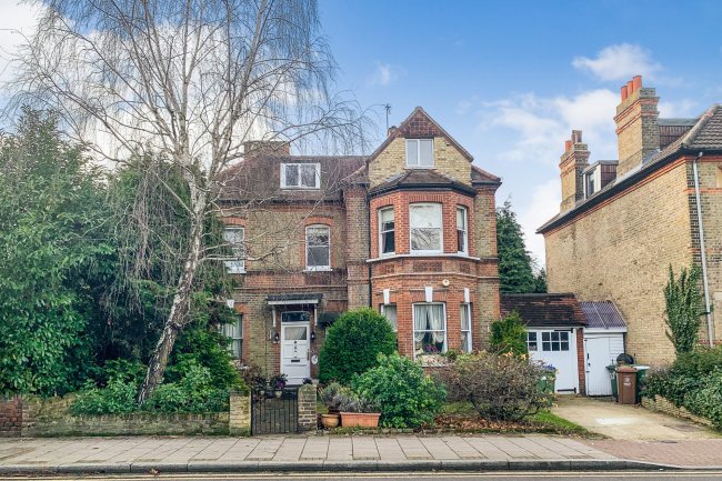 30a Elm Road, Sidcup, Kent DA14 6AD
 8