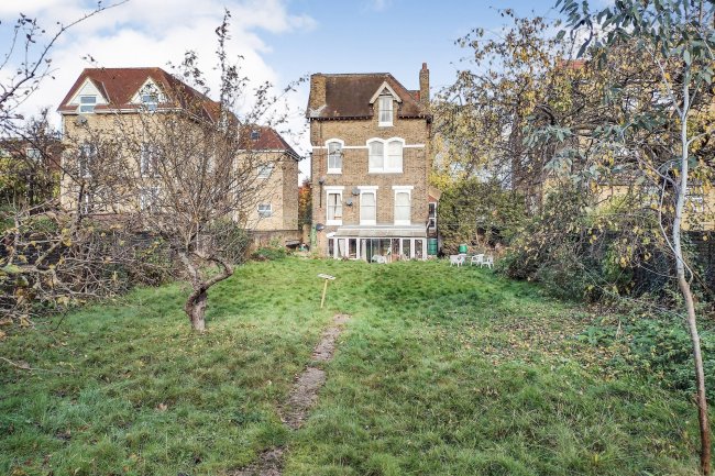 14 Sutherland Road, West Ealing, London,W13 0DT  6