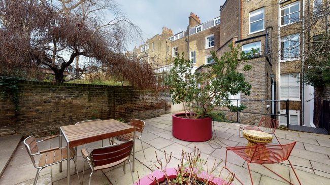 5 Doughty Street, Bloomsbury, London WC1N 2PL 4