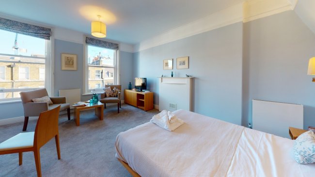 5 Doughty Street, Bloomsbury, London WC1N 2PL 4