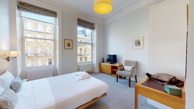 5 Doughty Street, Bloomsbury, London WC1N 2PL 4